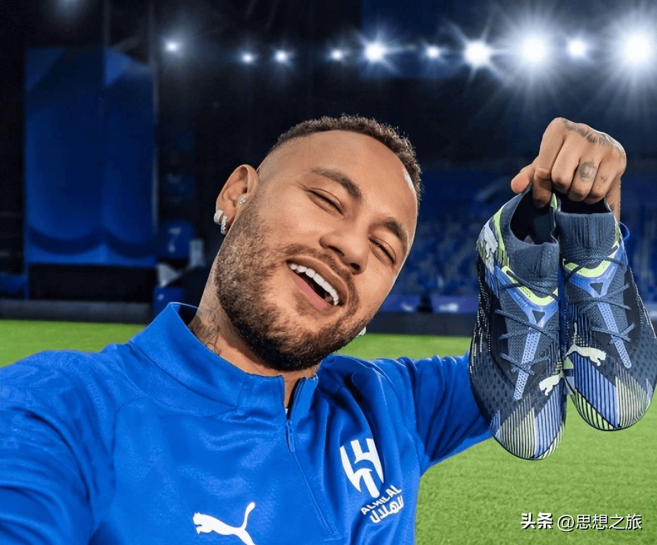 板球上压制 板球上压制