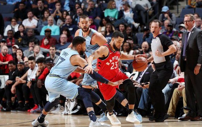 与政府强烈 与政府强烈