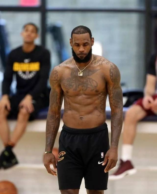 逼迫拜仁转 逼迫拜仁转